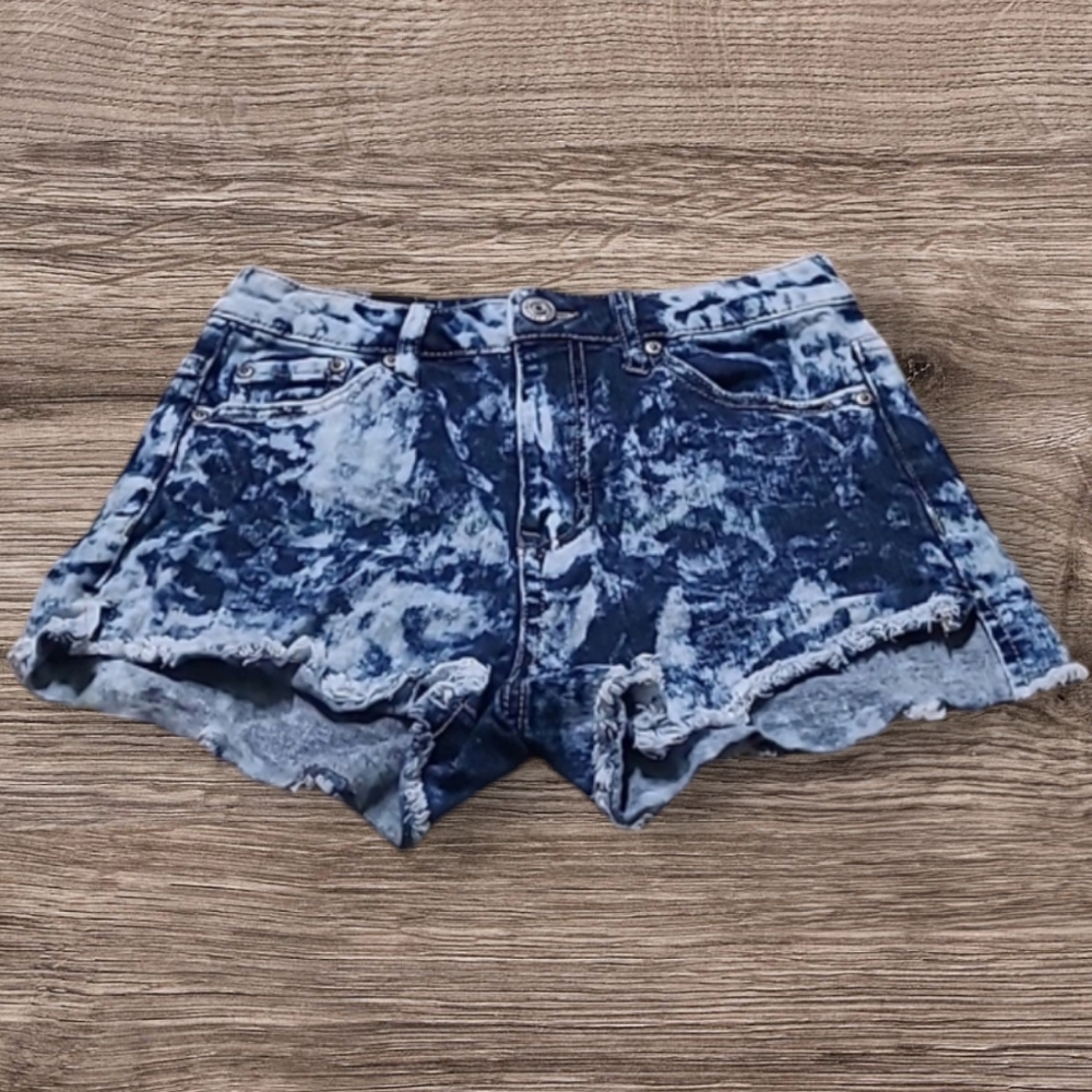 JUNIOR GIRL'S ALMOST FAMOUS SHORTS